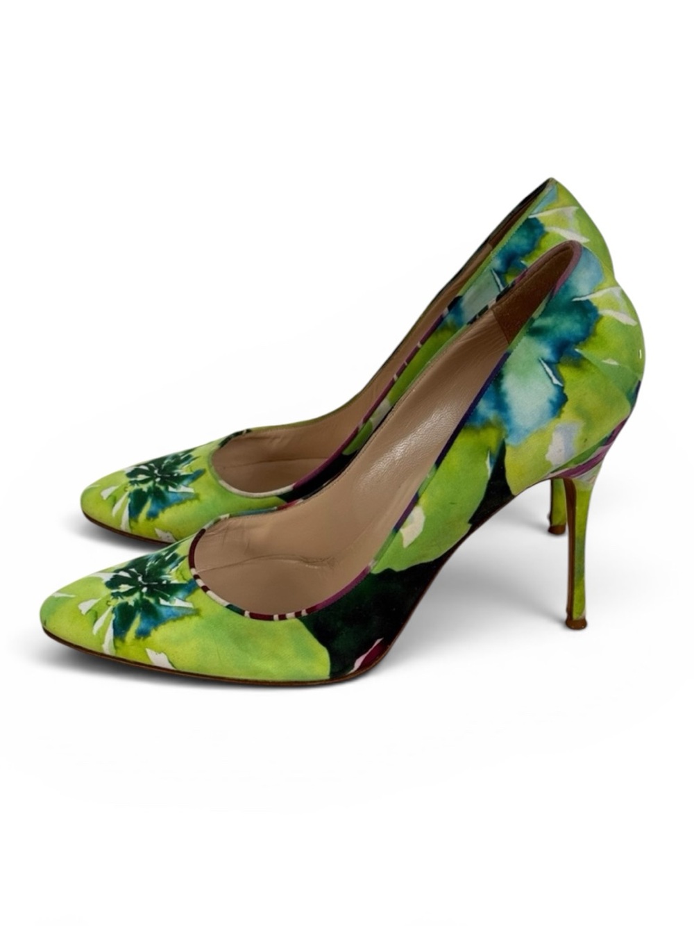 Manolo Blahnik Watercolor Floral Fabric Pointed Toe Pumps Size 41.5 (US 11–11.5)